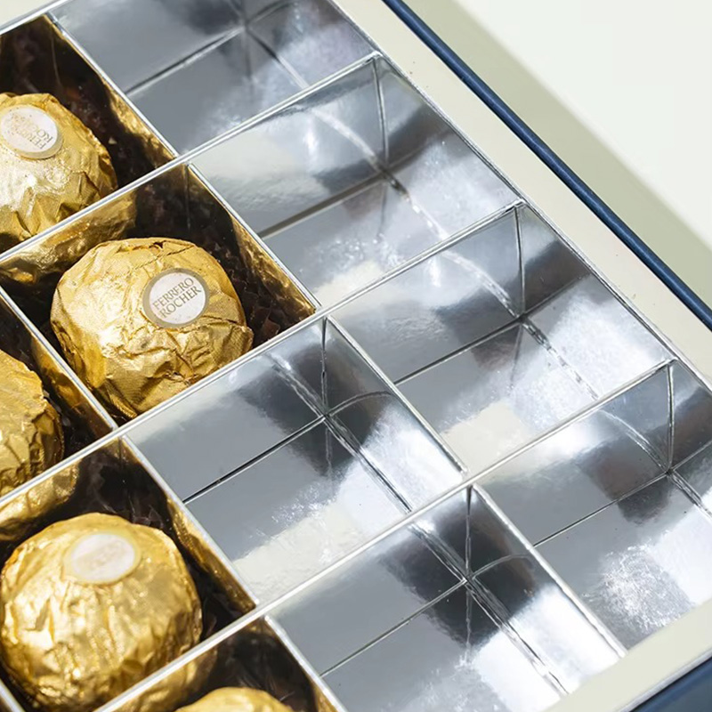 Clear Window Cardboard Chocolate Packaging Box with Ribbon Bow