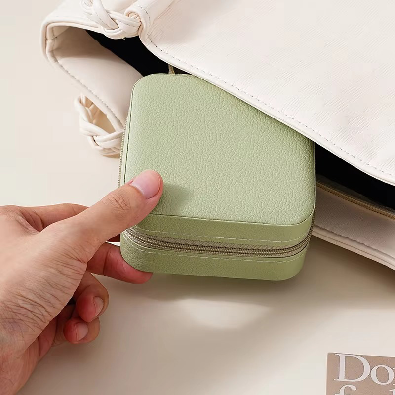 Mini Zipper Portable PU Jewelry Organizer Display Case