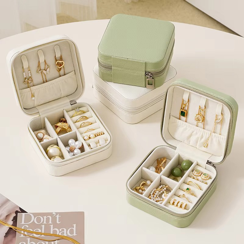 Mini Zipper Portable PU Jewelry Organizer Display Case