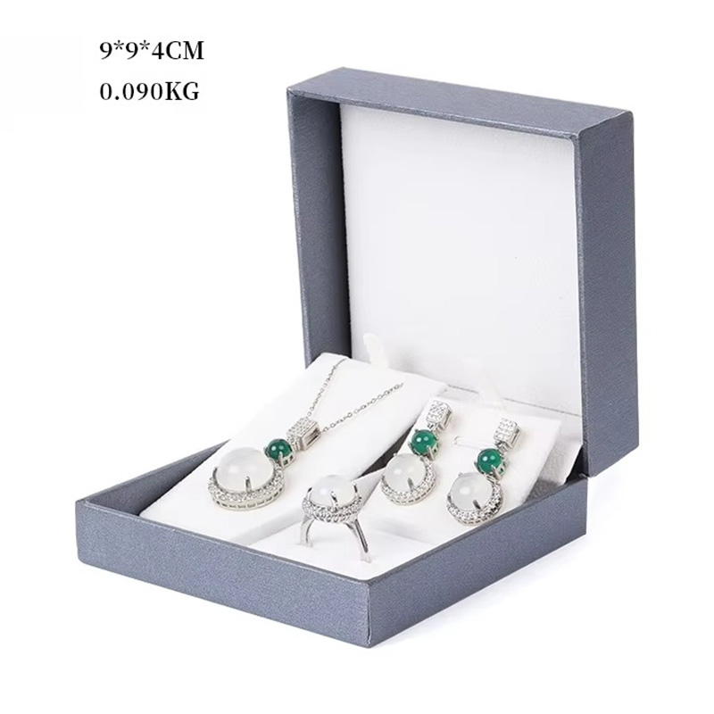Embossing Art Paper Rigid Jewelry Gift Box