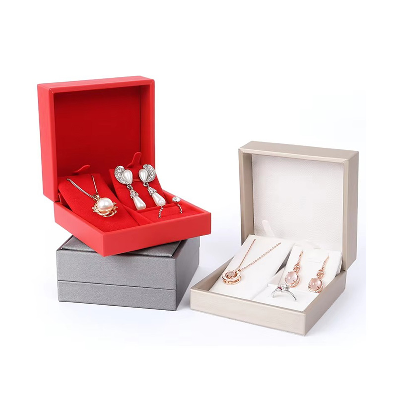 Embossing Art Paper Rigid Jewelry Gift Box